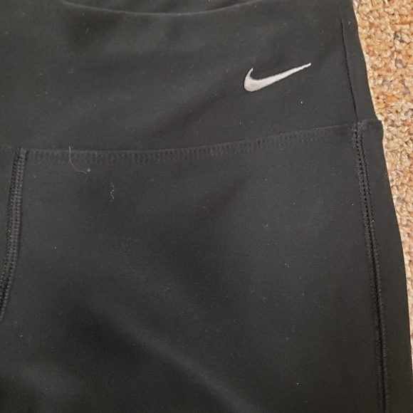 Nike Black Fit-Dri Capri sz XS - Picture 2 of 4